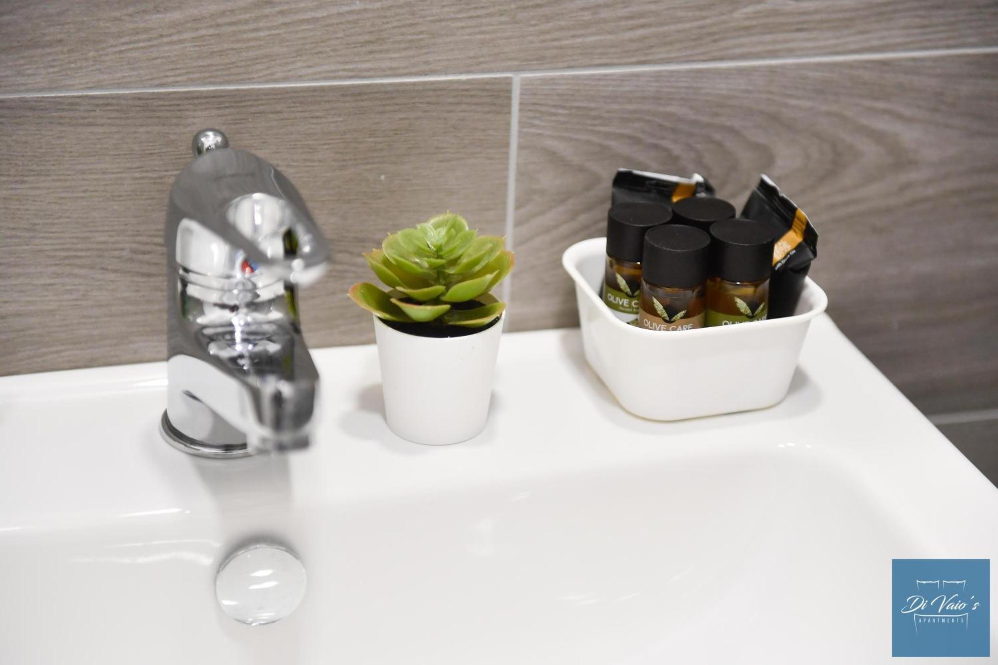 Di Vaio'S Apartments เนเปิลส์ ภายนอก รูปภาพ